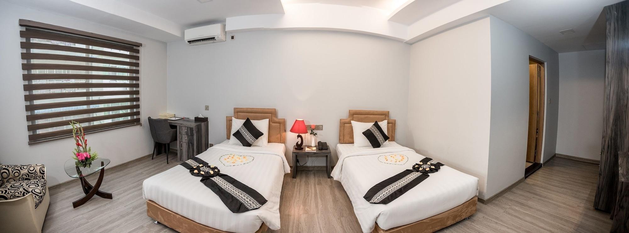 Elegant Hotel Pyi Thar Yar Yangon Exterior photo