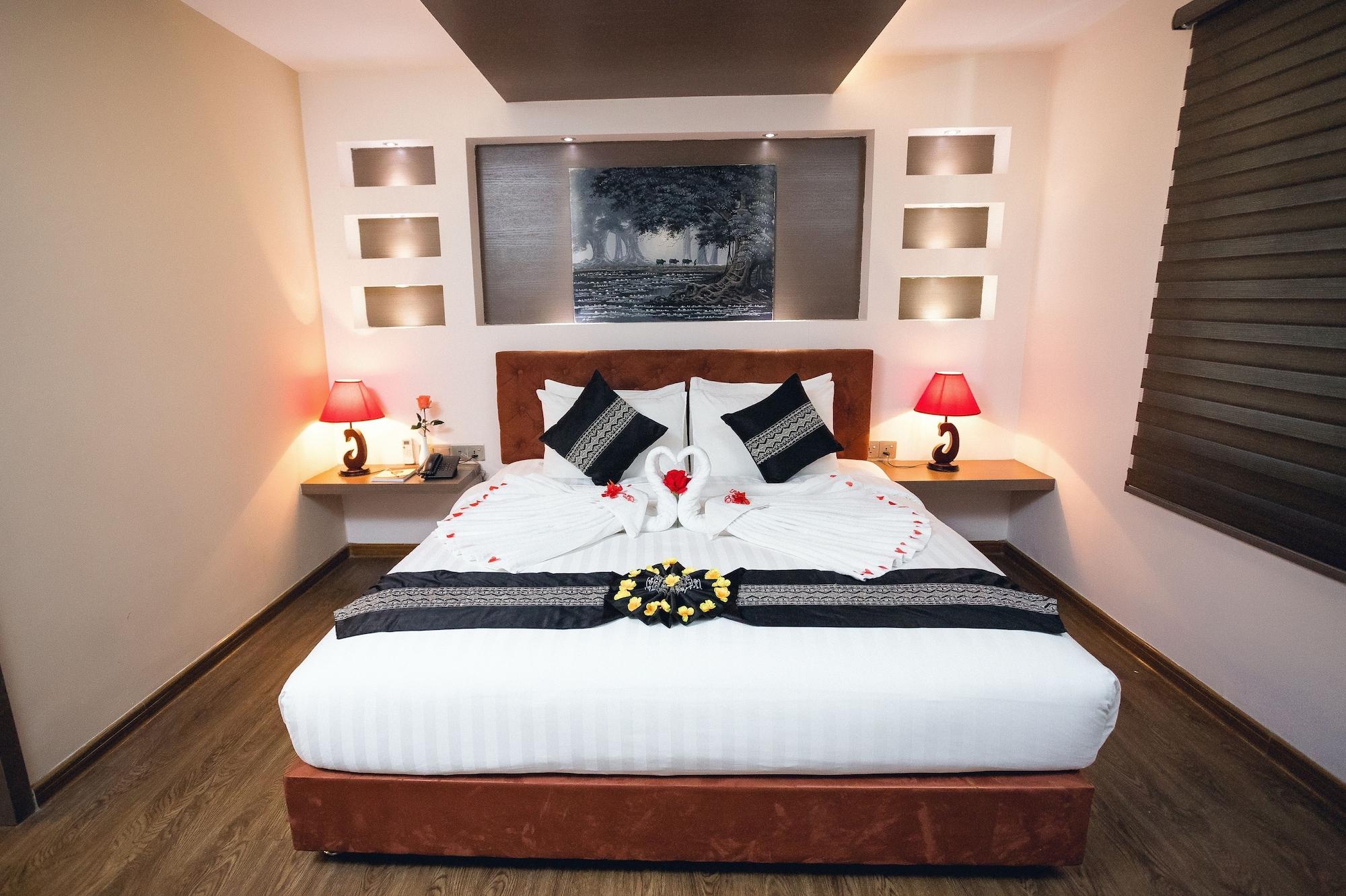 Elegant Hotel Pyi Thar Yar Yangon Exterior photo